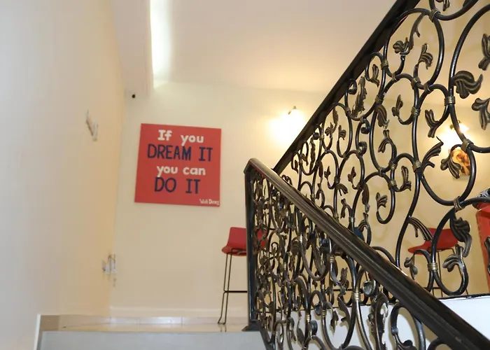 The Villa Hostel - By Lunar